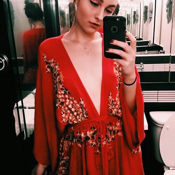 Boho plunging neck tassel embroidered floral dress - Picture 4 of 8